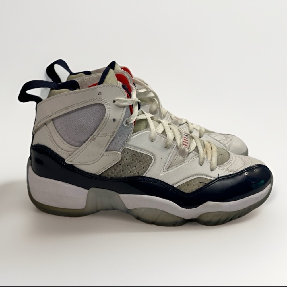 Nike Air Jordan Jumpam Two Trey DO1925 102 "White/Navy-University Red" Size 10 - Picture 1 of 16
